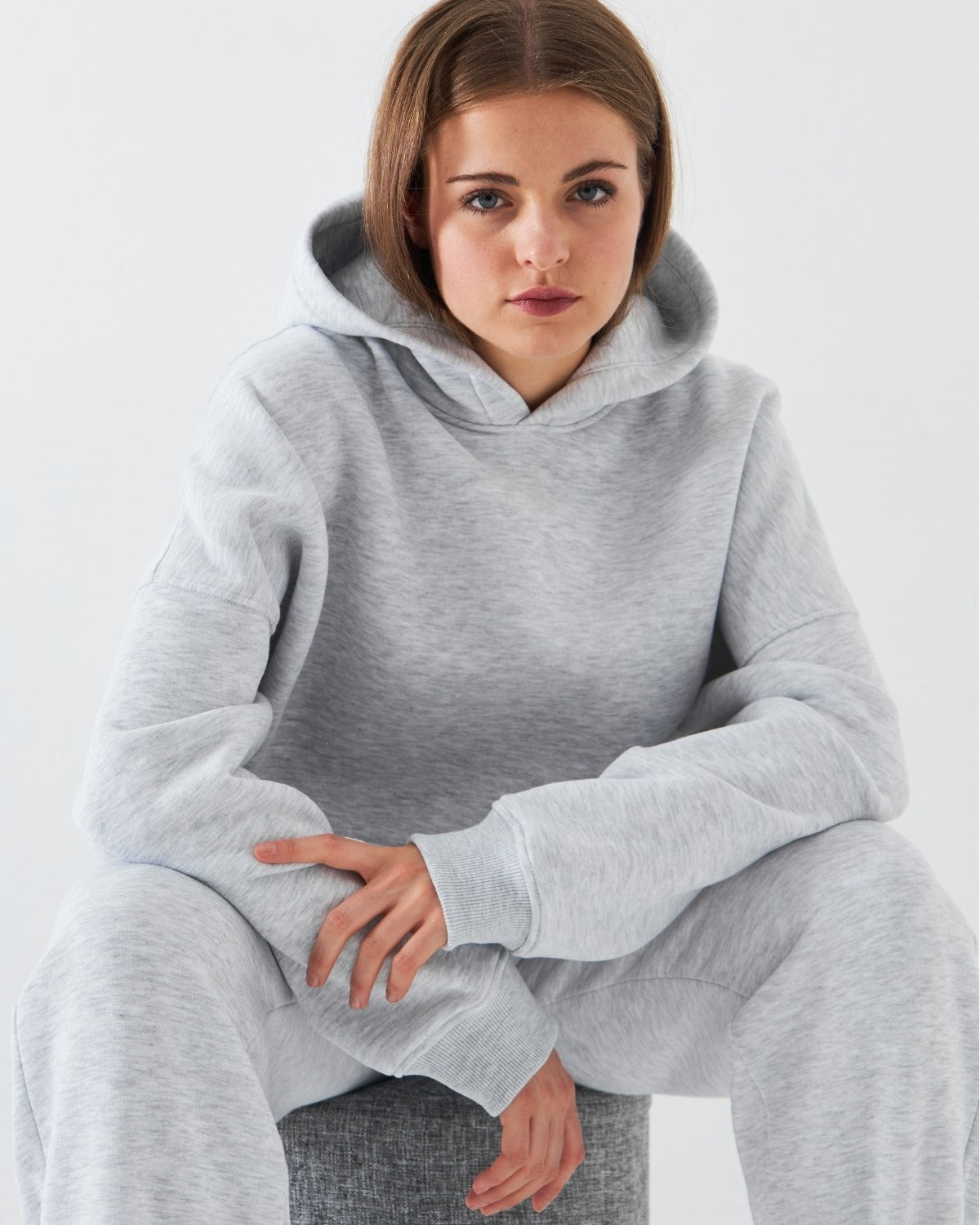 Oversize Unisex Sweatshirt Hoodie Gri – Kapüşonlu, 3 İplik Şardonlu Polar, Kanguru Cepli, Basic