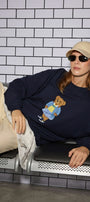 Kadın Oversize Sweatshirt Preppy Girl Bear Baskılı Lacivert – Bisiklet Yaka, 3 İplik Şardonlu Polar