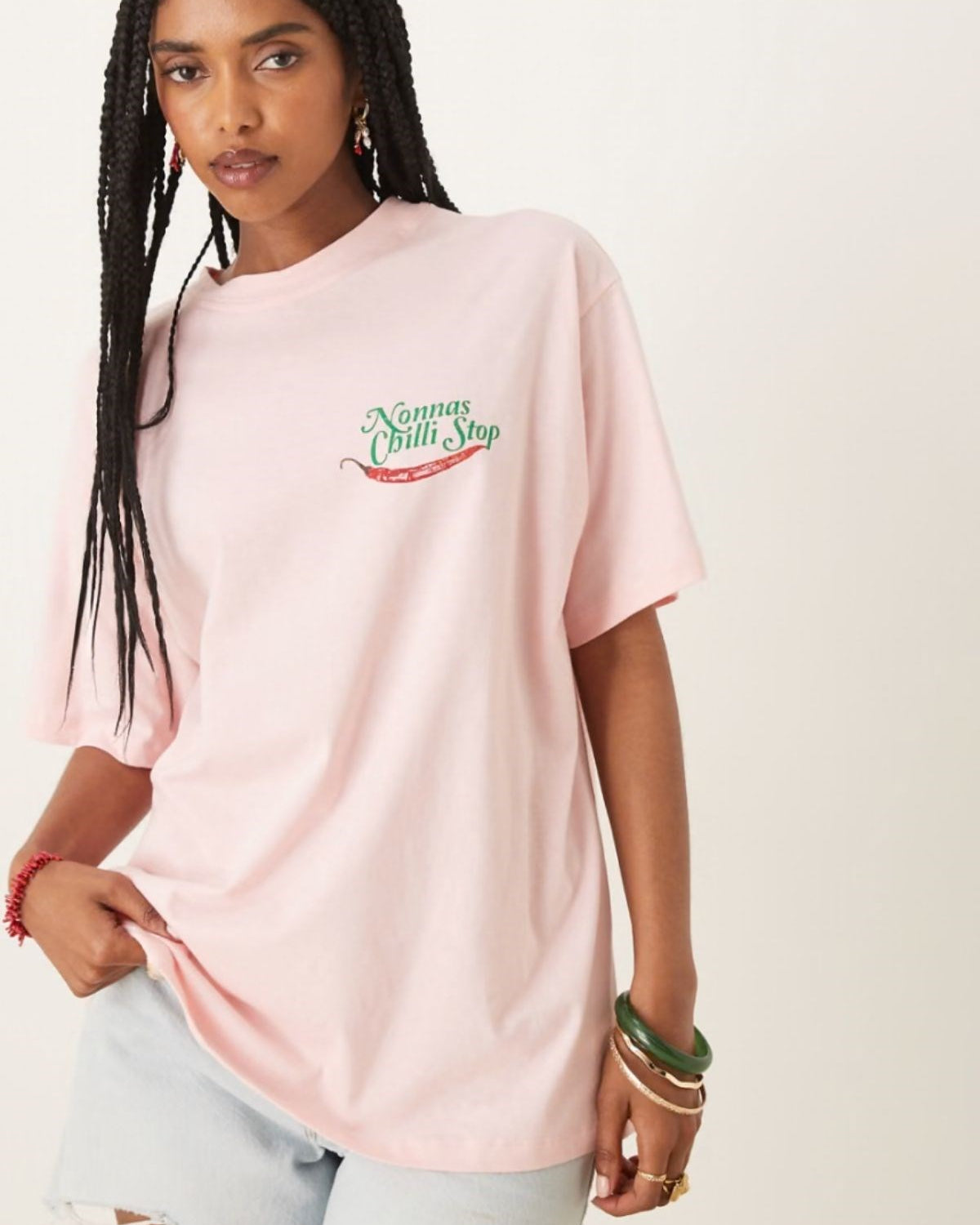 Pembe Oversize Kadın Tişört – Nonna’s Chilli Stop Baskılı Yazlık Rahat Model