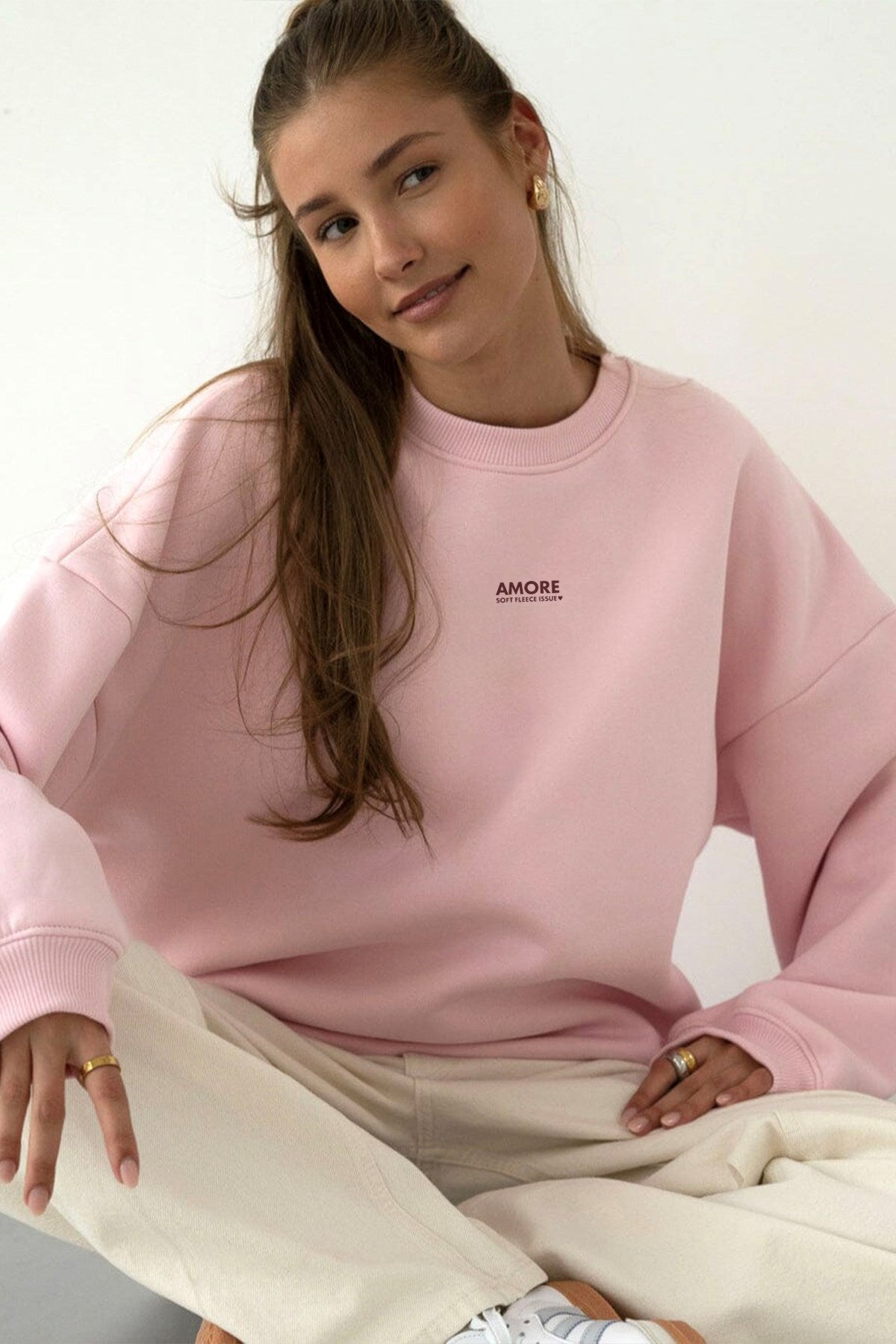 Kadın Oversize Sweatshirt AMORE Pembe – Bisiklet Yaka, 3 İplik Şardounlu Polar