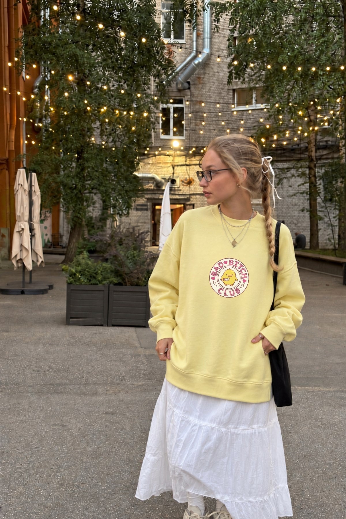 Kadın Oversize Sweatshirt Elbise Bad Club Baskılı Sarı – Bisiklet Yaka, 3 İplik Şardonlu Polar