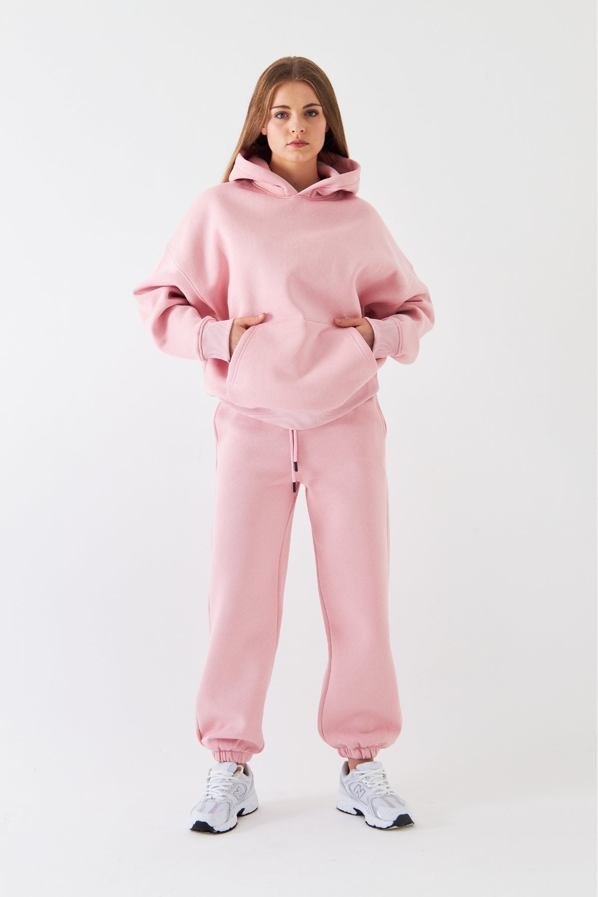 Oversize Unisex Eşofman Takımı Pembe – Basic, 3 İplik Şardonlu Polar; Kapüşonlu Üst, Lastikli Alt