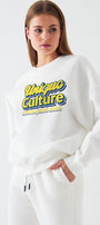 Kadın Oversize Sweatshirt Unique Culture Baskılı Beyaz – Bisiklet Yaka, 3 İplik Şardonlu Polar