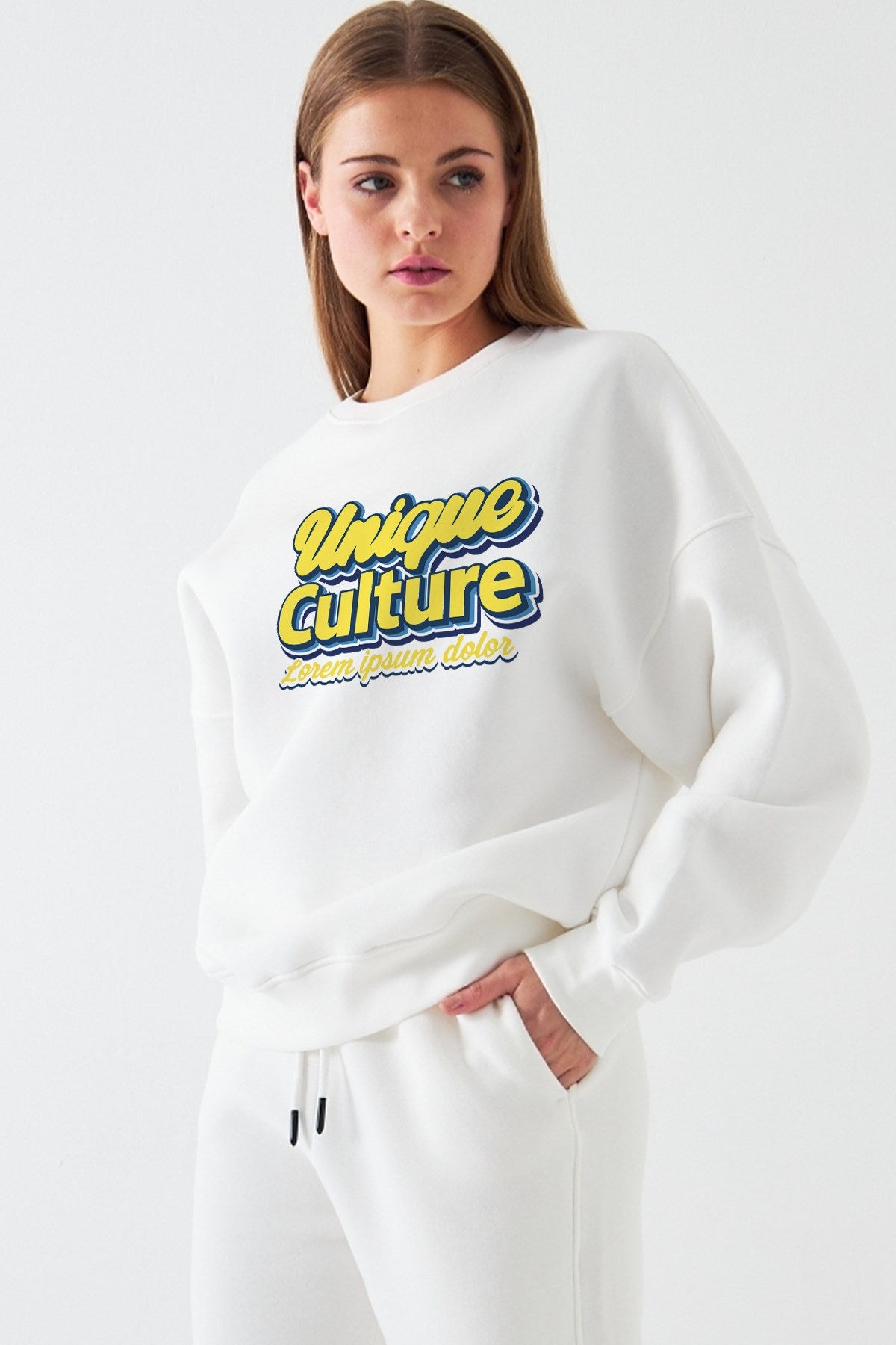 Kadın Oversize Sweatshirt Unique Culture Baskılı Beyaz – Bisiklet Yaka, 3 İplik Şardonlu Polar