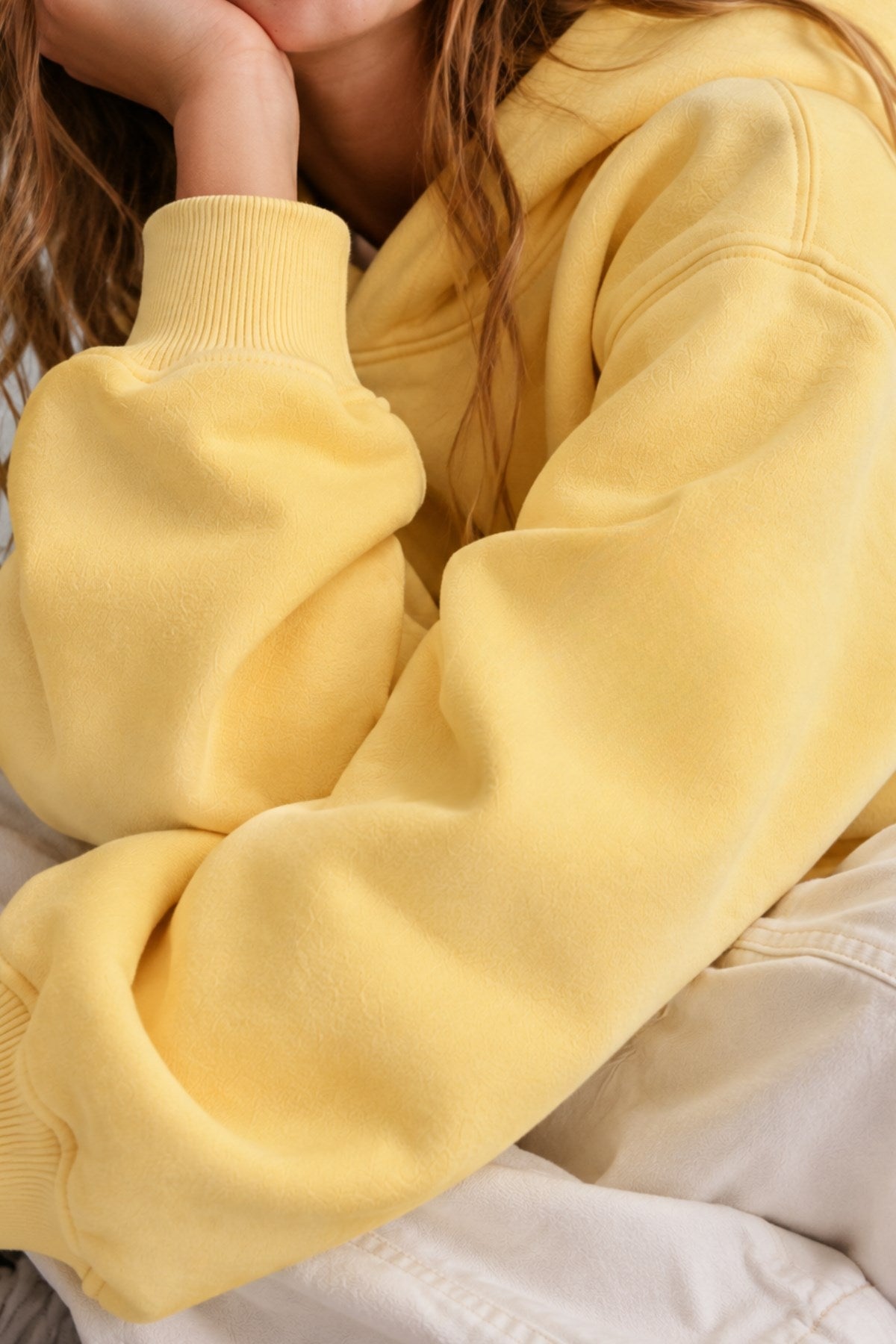Kız Çocuk Oversize Hoodie Love Mount Baskılı Sarı – Kapüşonlu, Cepli, 3 İplik Polar
