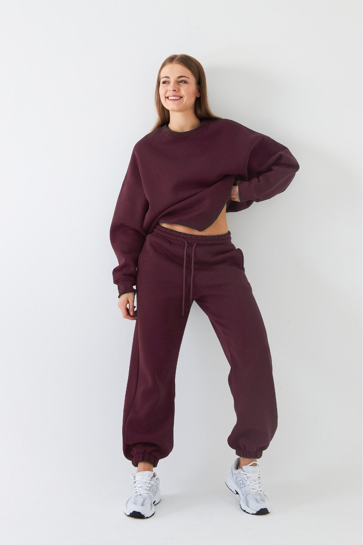 Unisex Oversize Eşofman Takımı Basic Bordo – Bisiklet Yaka, Lastikli Paça, 3 İplik Şardonlu Polar