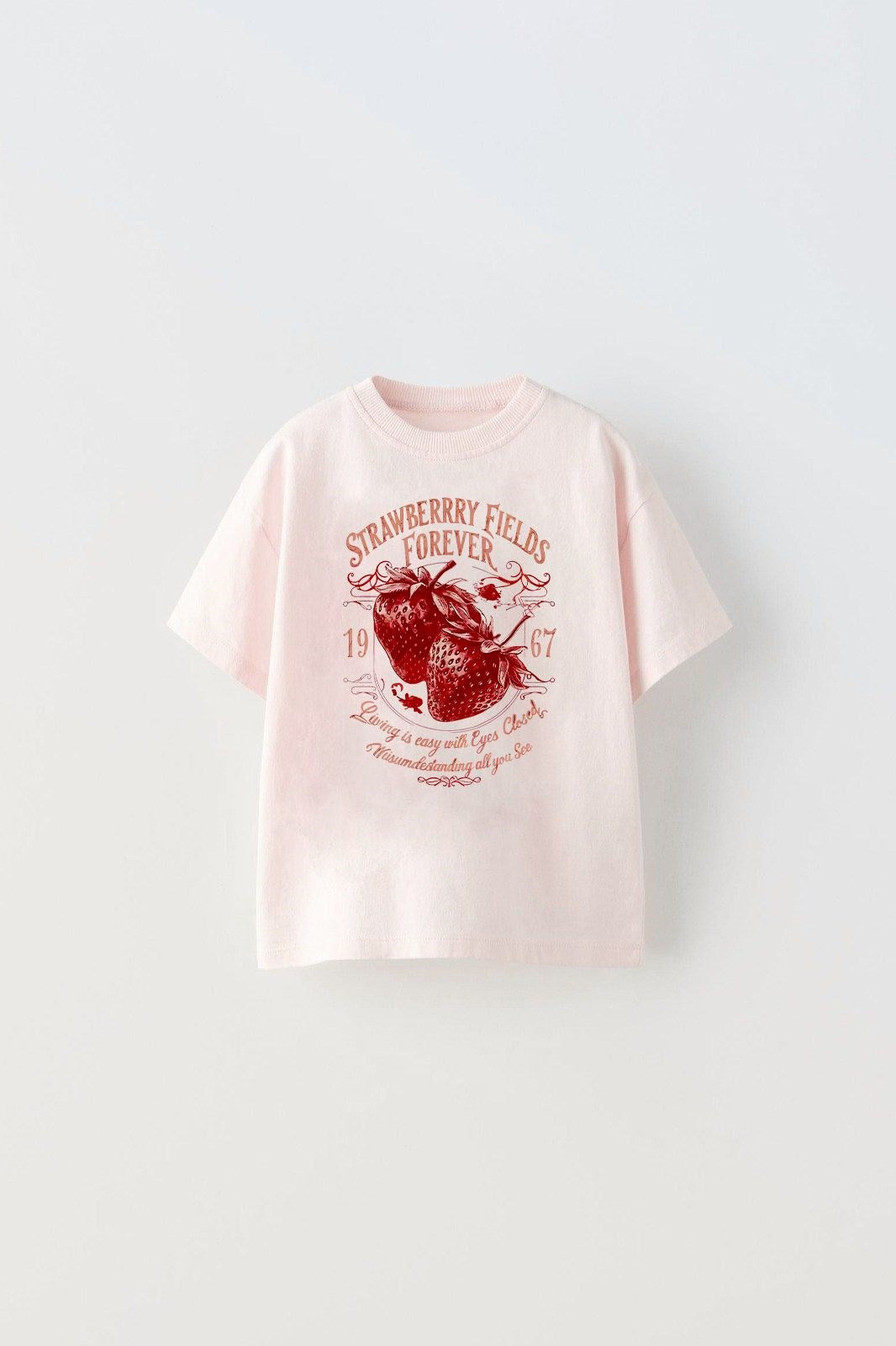 Çocuk Pembe Tişört  Strawberry Fields Baskılı %100 Pamuk Rahat Kalıp Kısa Kollu Model