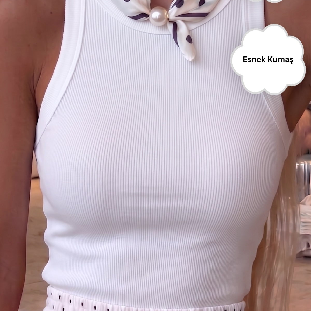 Kadın Ruby Scarf Mıknatıslı Fular Aksesuarlı Atlet Beyaz – Likralı Esnek Kumaş, Modern Form