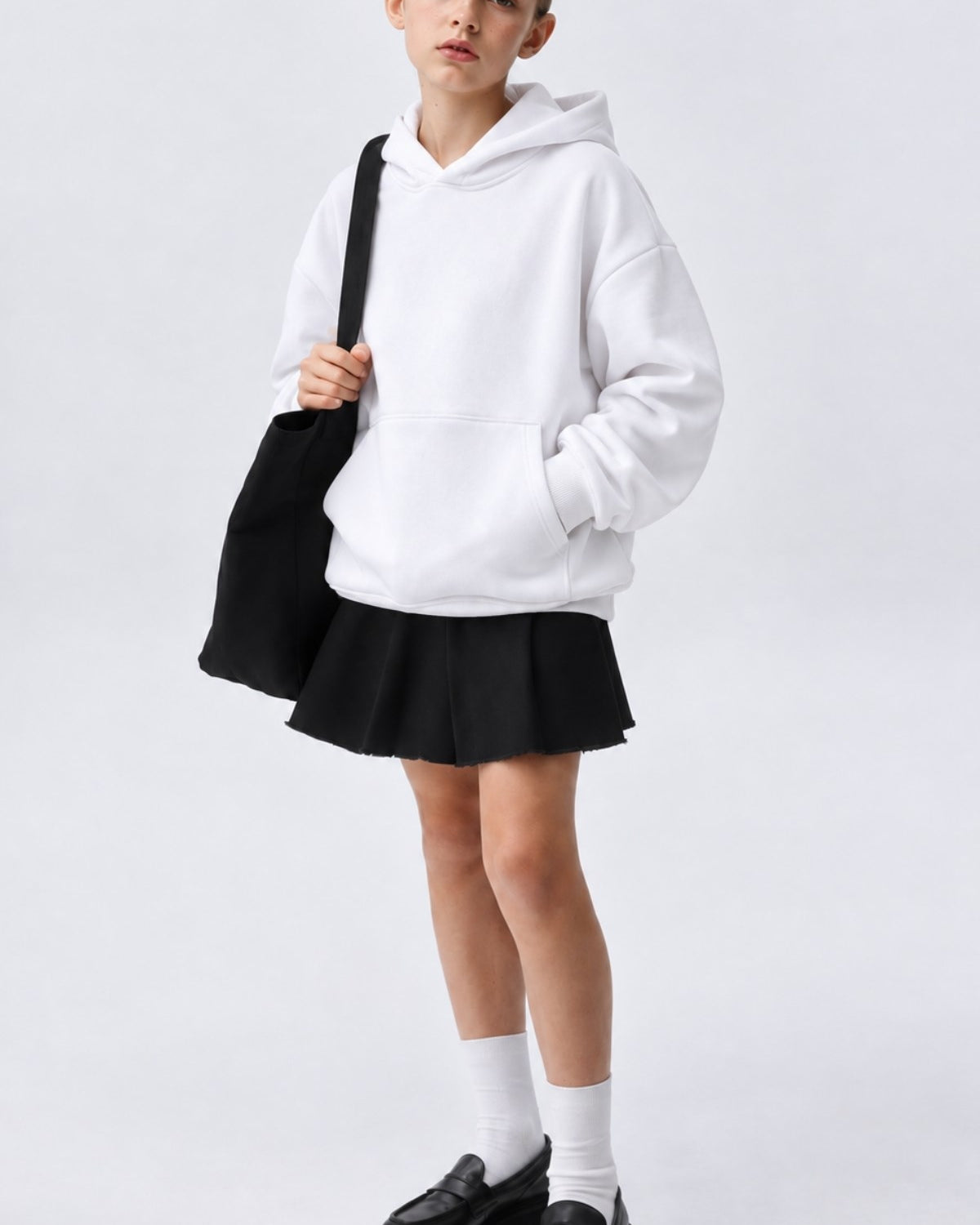Kız Çocuk Oversize Basic Hoodie Sweatshirt Beyaz – Kapüşonlu, Kanguru Cepli, 3 İplik Polar