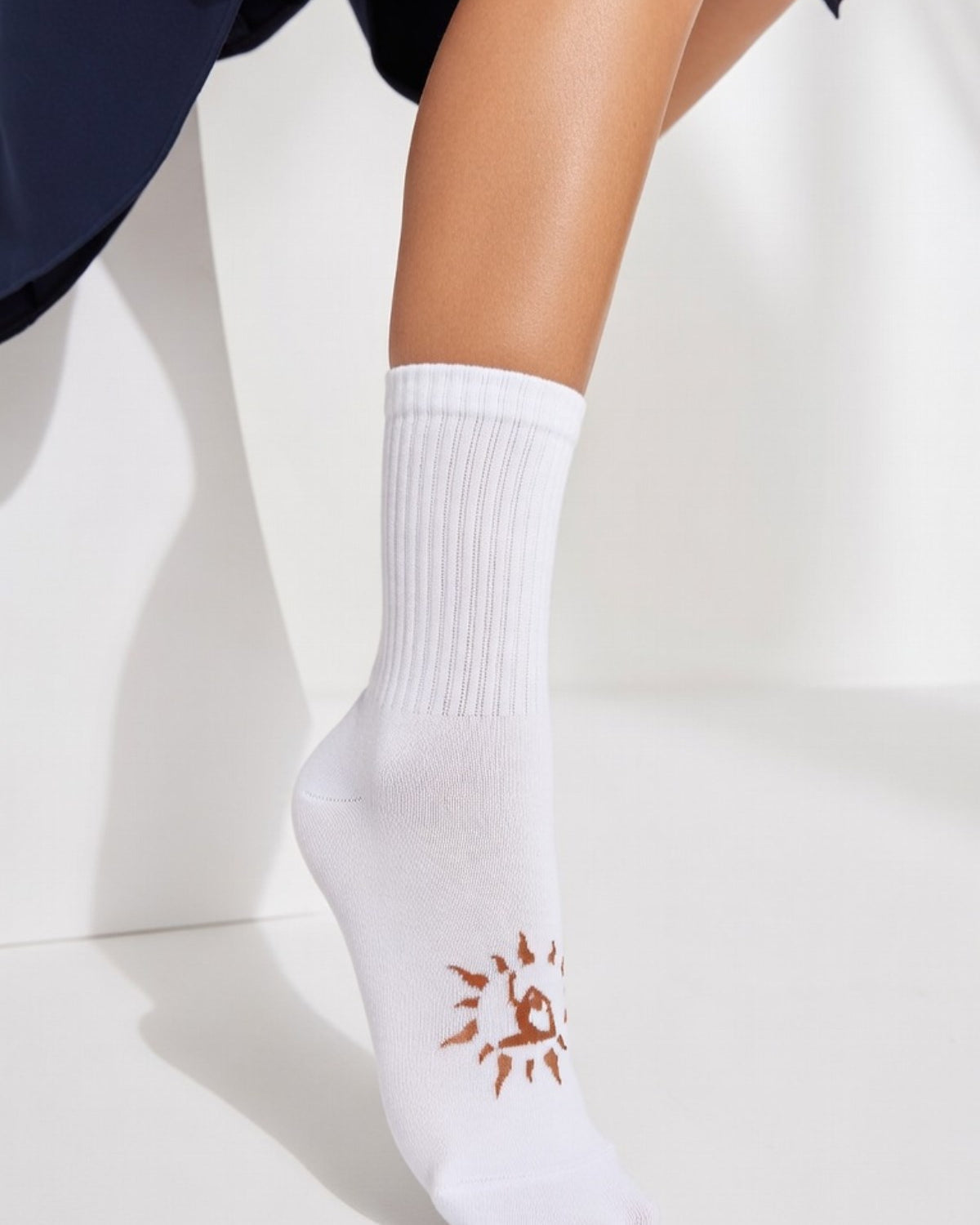 Unisex Beyaz Uzun Çorap Yoga Girl - Nefes Alan Pamuklu-Koku Oluşumunu Azaltmaya Yardımcı 6’lI 