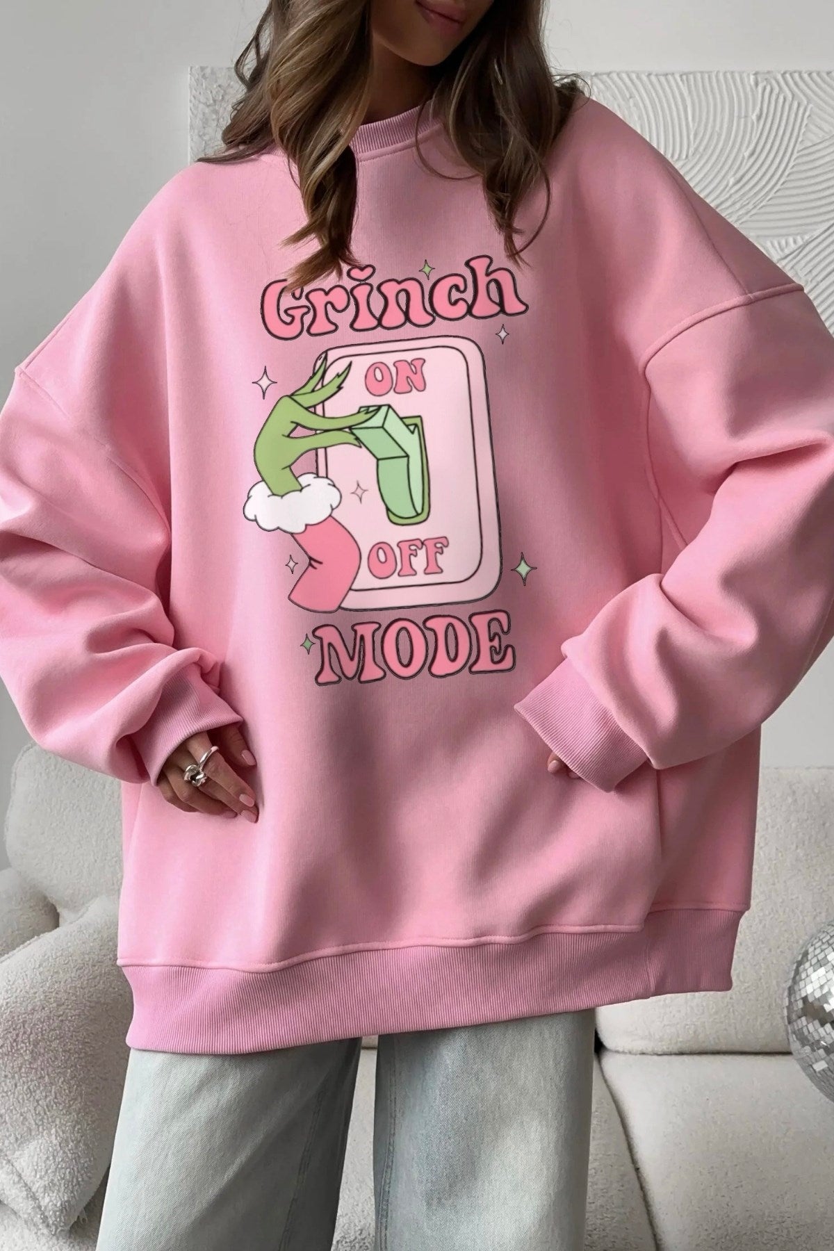 Kadın Oversize Sweatshirt Elbise Grinch Mode Baskılı Pembe – Bisiklet Yaka, 3 İplik Şardonlu Polar