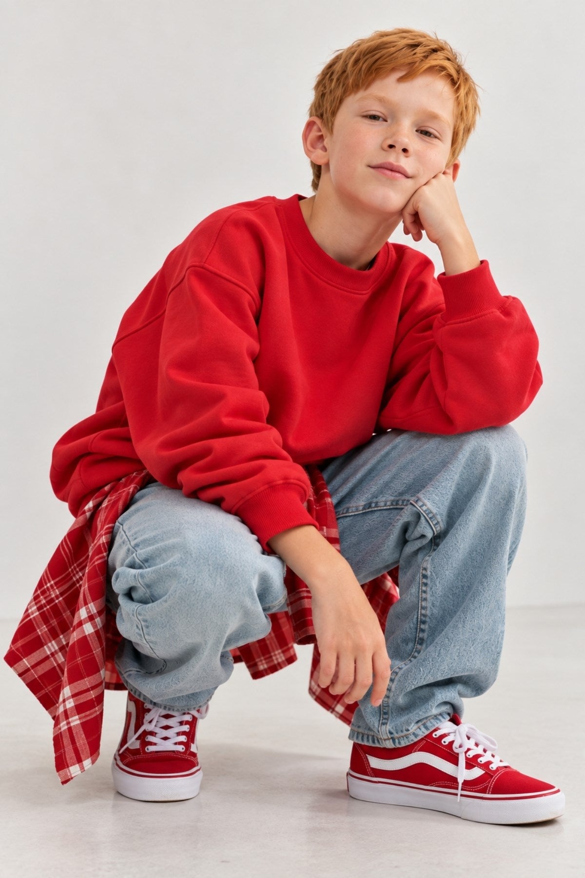 Erkek Çocuk Oversize Sweatshirt Basic Kırmzı – Bisiklet yaka, 3 iplik şardonlu polar