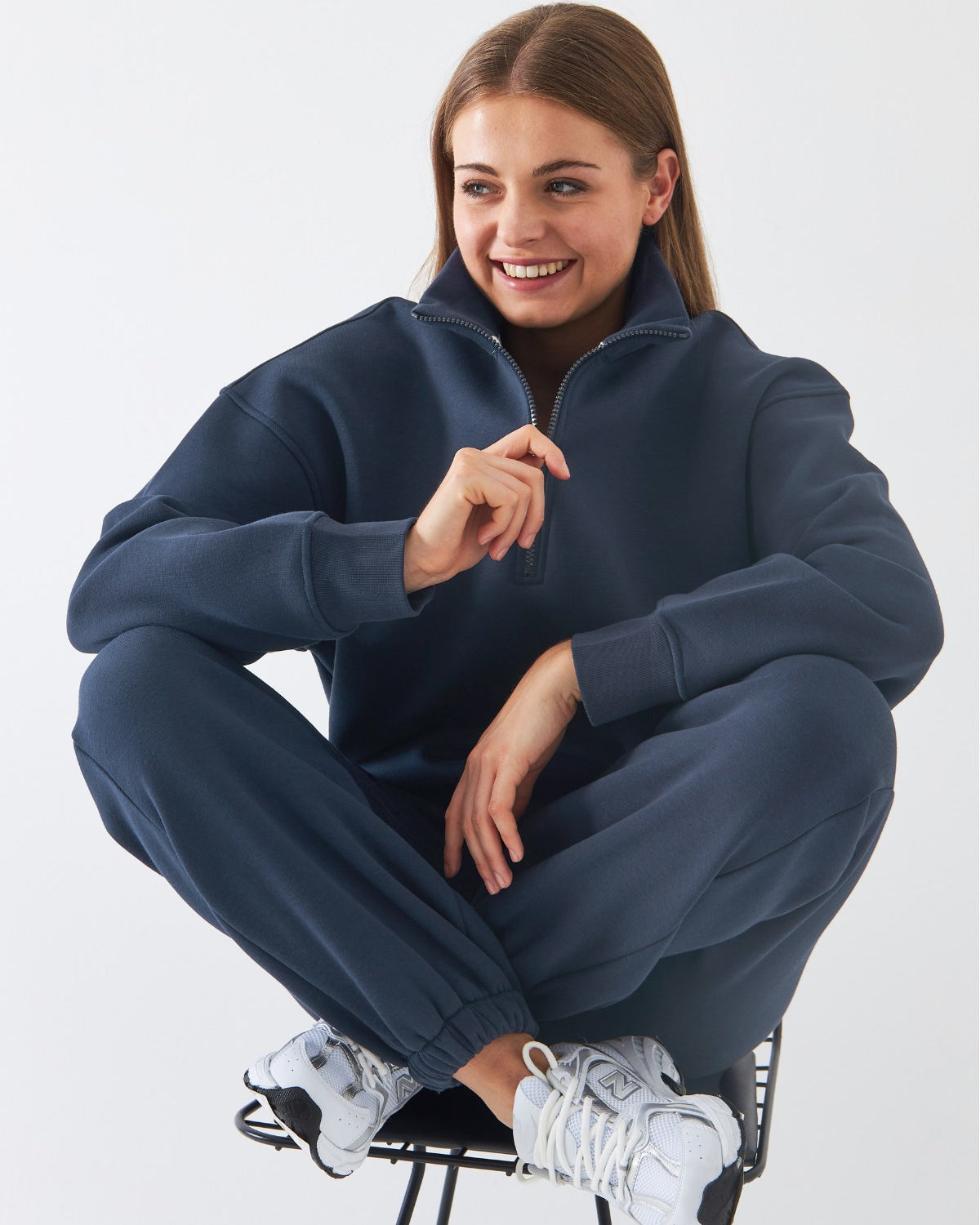 Unisex Oversize Eşofman Takımı Basic Marine – Fermuarlı Dik Yaka, Lastikli Paça, 3 İplik Polar