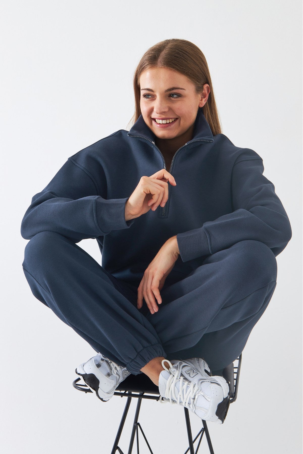 Unisex Oversize Eşofman Takımı Basic Marine – Fermuarlı Dik Yaka, Lastikli Paça, 3 İplik Polar