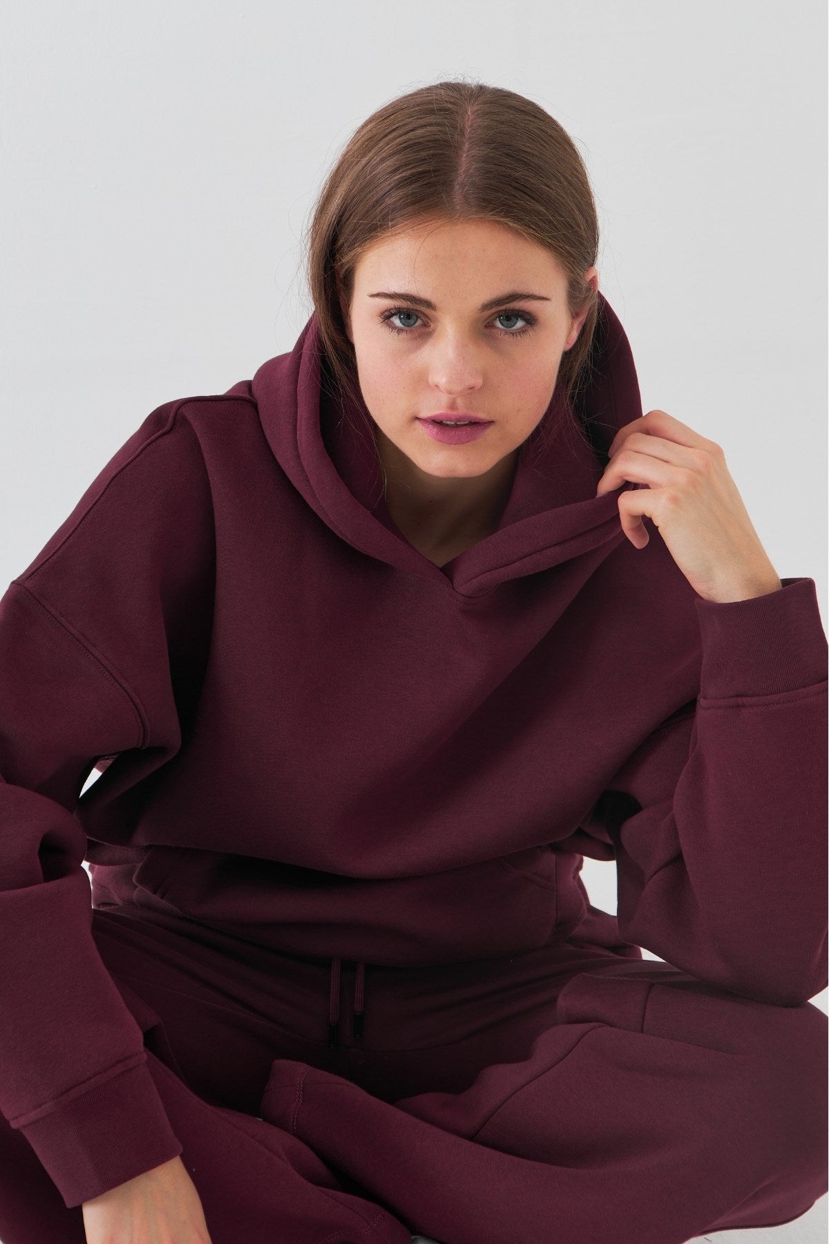 Oversize Unisex Sweatshirt Hoodie Bordo – Kapüşonlu, 3 İplik Şardonlu Polar, Kanguru Cepli, Basic