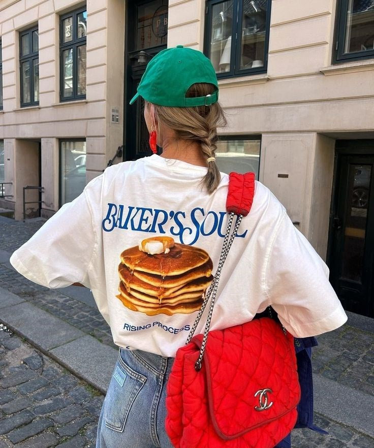 Kadın Pancake Baskılı “Baker’s Soul” Oversize Sokak Stili Tişört