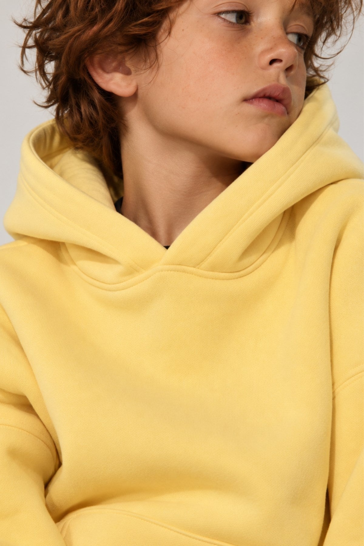 Erkek Çocuk Oversize Basic Hoodie Sweatshirt Sarı – Kapüşonlu, Kanguru Cepli, 3 İplik Polar