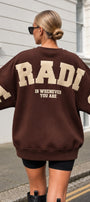 Kadın Oversize Sweatshirt Paradise Varsity Kabartma Baskılı Kahverengi – Bisiklet Yaka, 3 İplik Şardonlu Polar