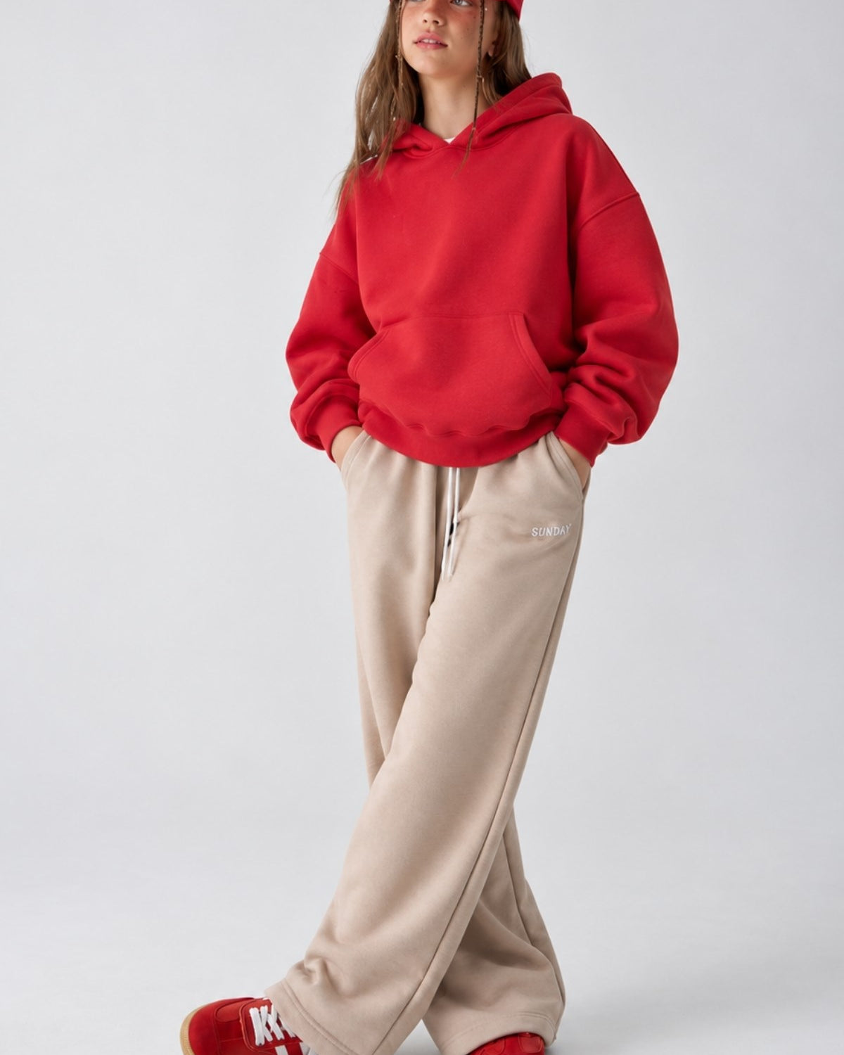 Kız Çocuk Oversize Basic Hoodie Sweatshirt Kırmızı – Kapüşonlu, Kanguru Cepli, 3 İplik Polar