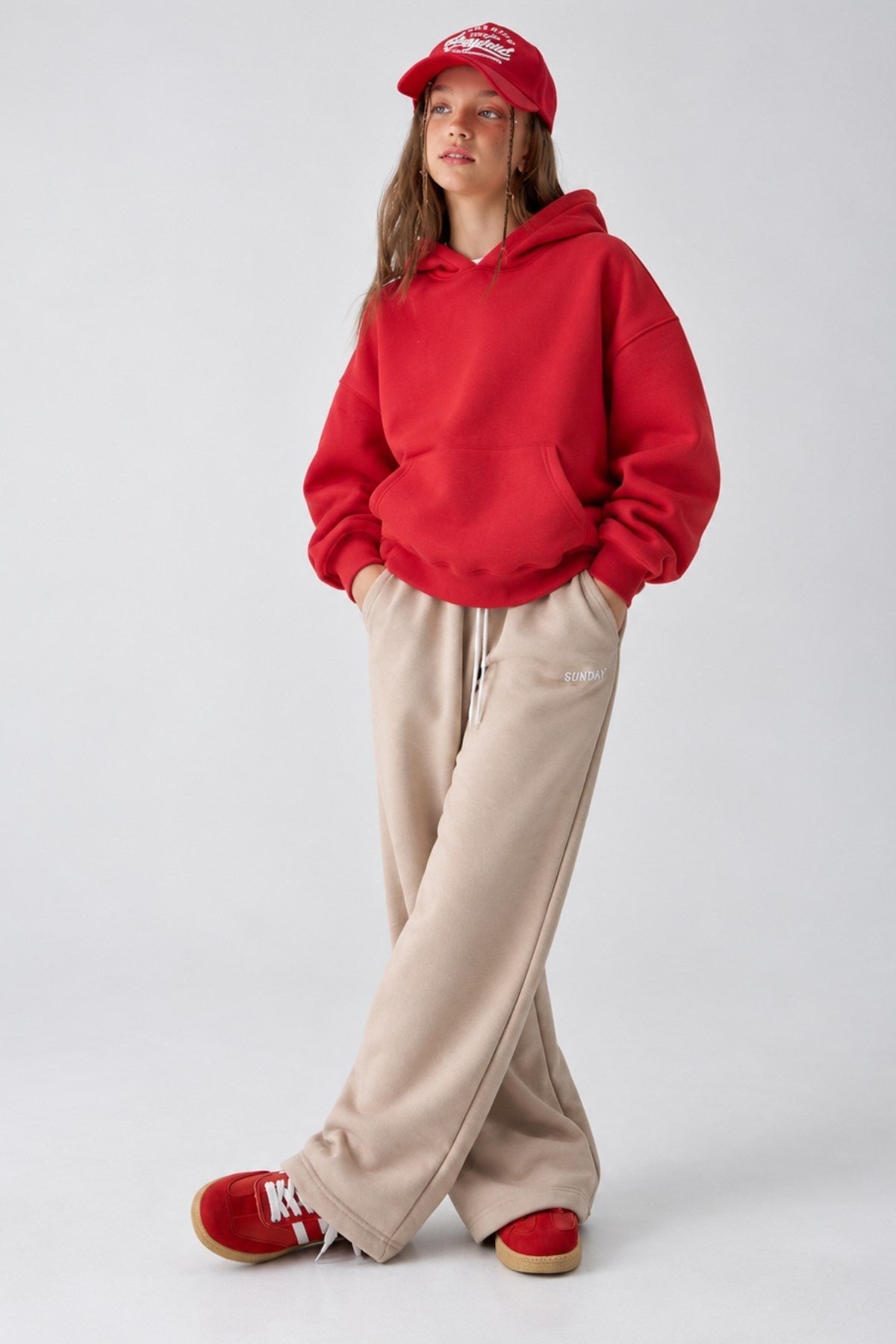 Kız Çocuk Oversize Basic Hoodie Sweatshirt Kırmızı – Kapüşonlu, Kanguru Cepli, 3 İplik Polar
