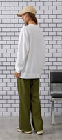 Kadın Oversize Sweatshirt Traveler Bear Baskılı Beyaz – Bisiklet Yaka, 3 İplik Şardonlu Polar
