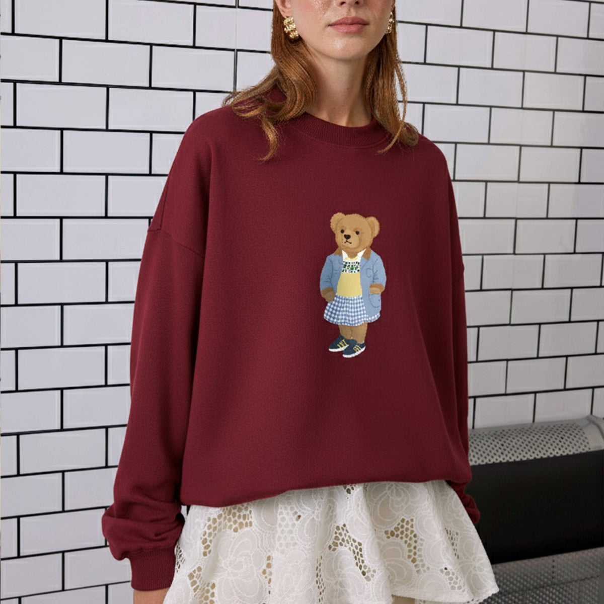 Kadın Oversize Sweatshirt Preppy Girl Bear Baskılı Bordo – Bisiklet Yaka, 3 İplik Şardonlu Polar