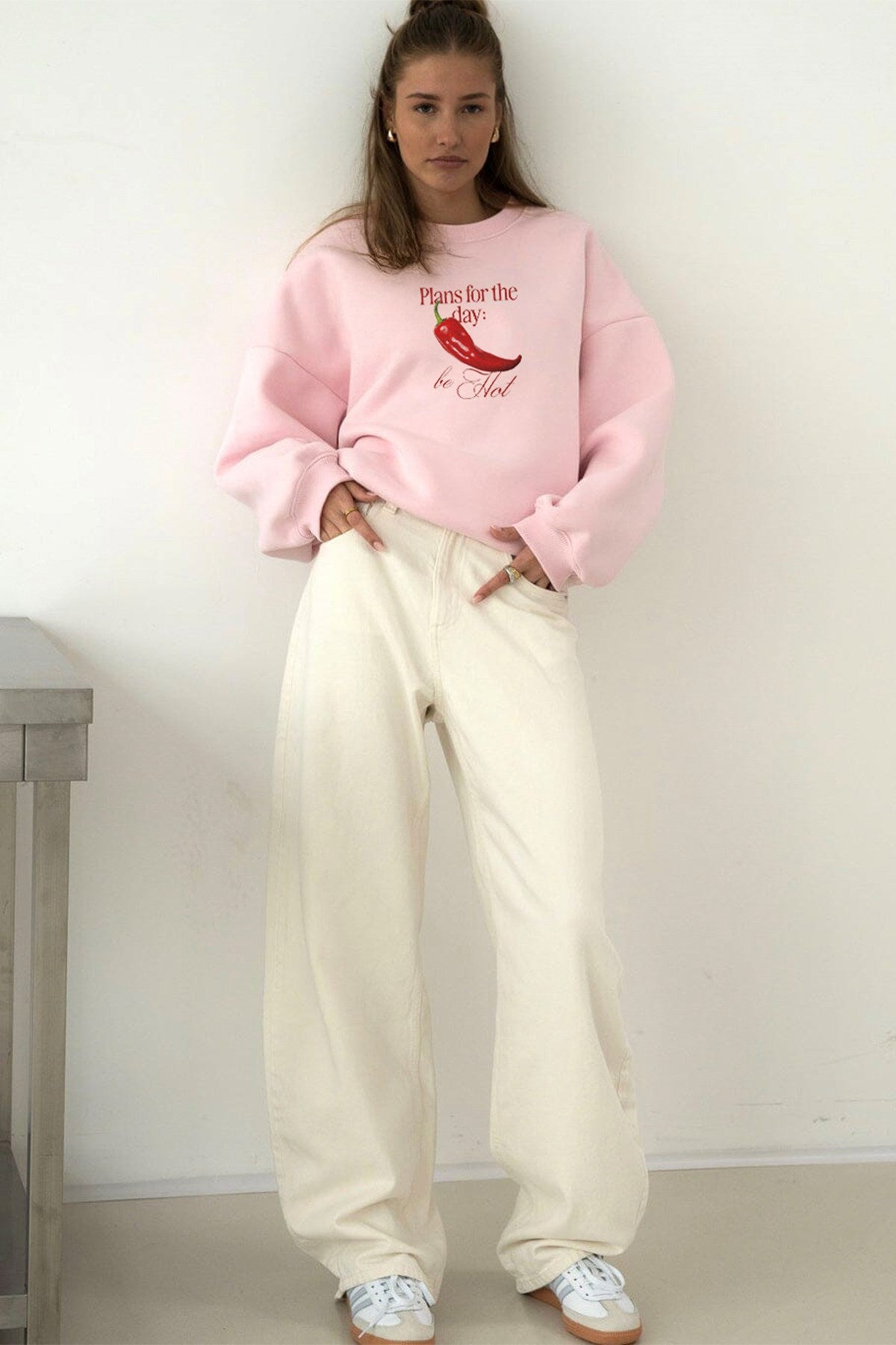 Kadın Oversize Sweatshirt Be Hot Baskılı Pembe – Bisiklet Yaka, 3 İplik Şardonlu Polar
