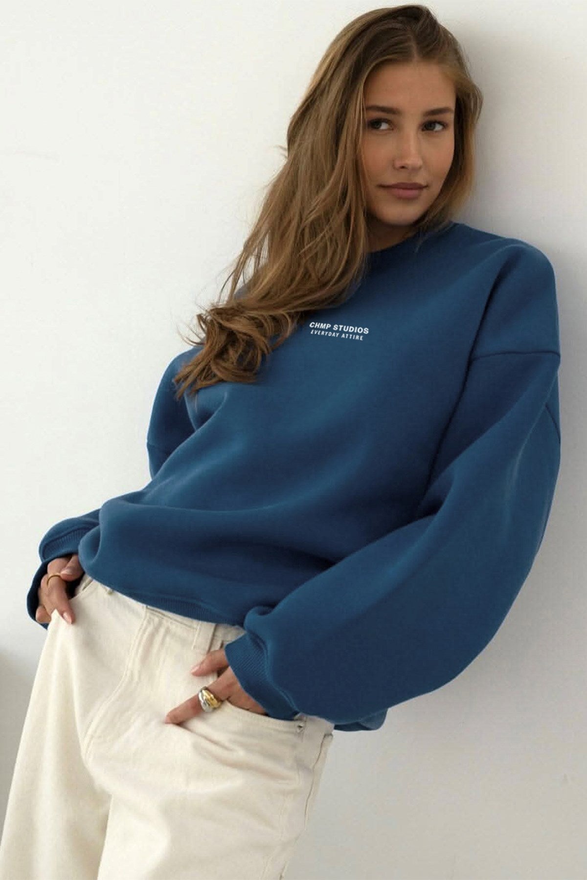 Kadın Oversize Sweatshirt CHMP STUDIOS Marine – Bisiklet Yaka, 3 İplik Şardounlu Polar