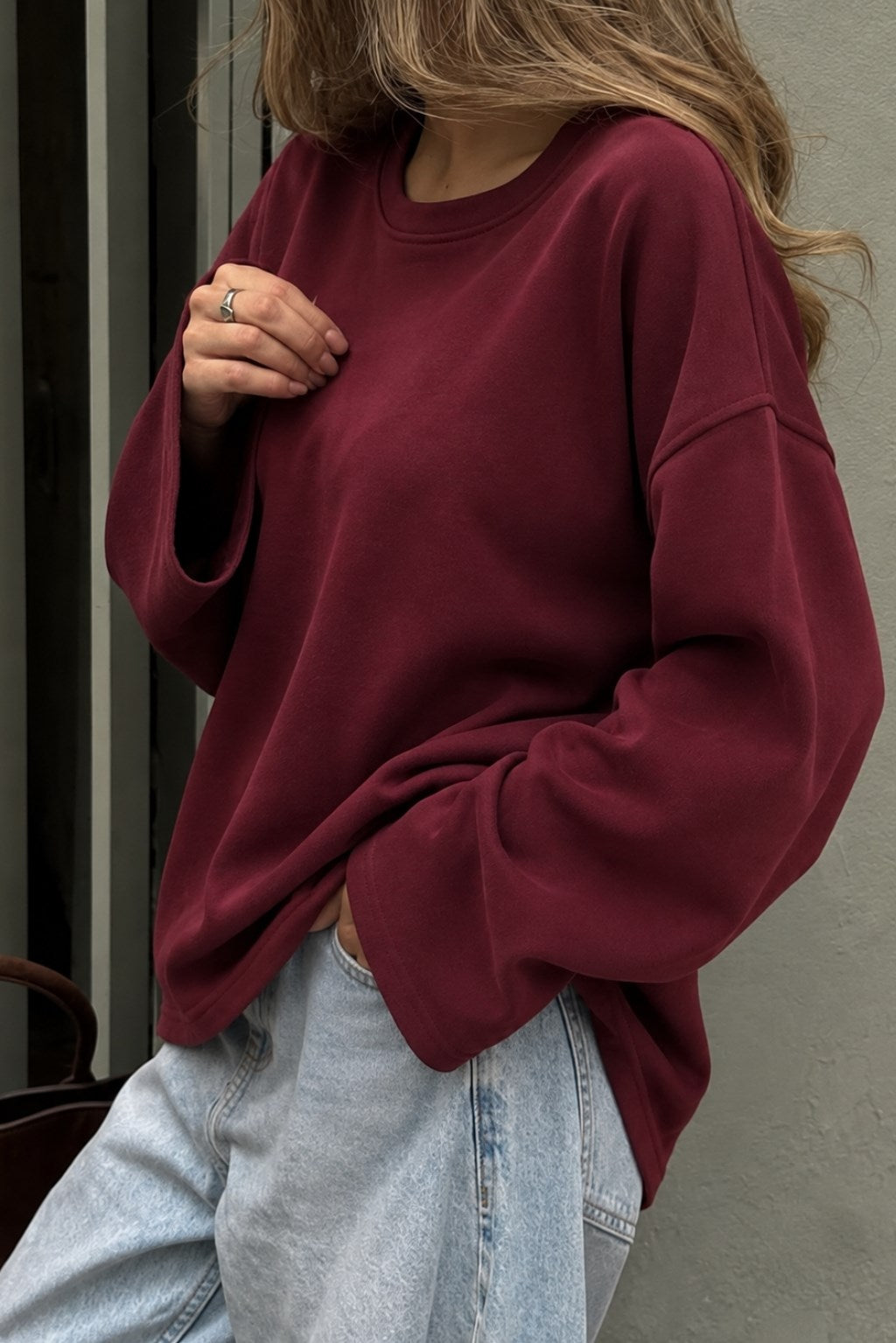 Kadın Relaxed Fit Sweatshirt Cry First Baskılı Bordo – Bisiklet Yaka, 3 İplik Şardonsuz, Düşük Omuz