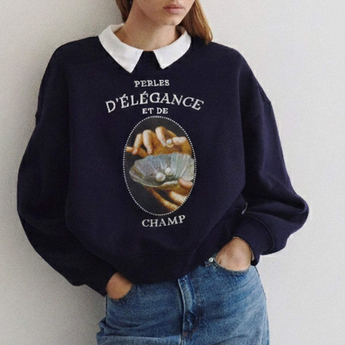 Kadın Oversize Sweatshirt Perles d’Élégance Baskılı Lacivert – Bisiklet Yaka, 3 İplik Şardonlu Polar