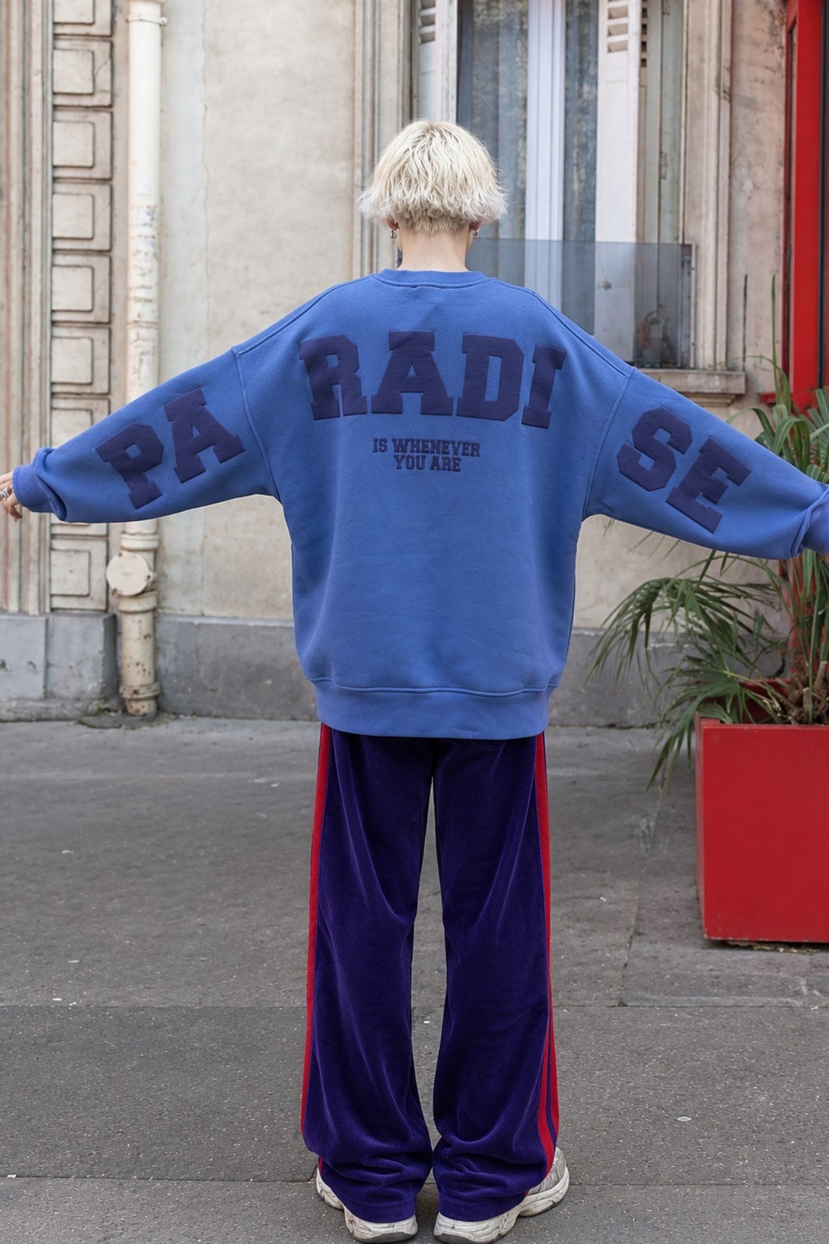 Kadın Oversize Sweatshirt Paradise Varsity Kabartma Baskılı Marine – Bisiklet Yaka, 3 İplik Şardonlu Polar