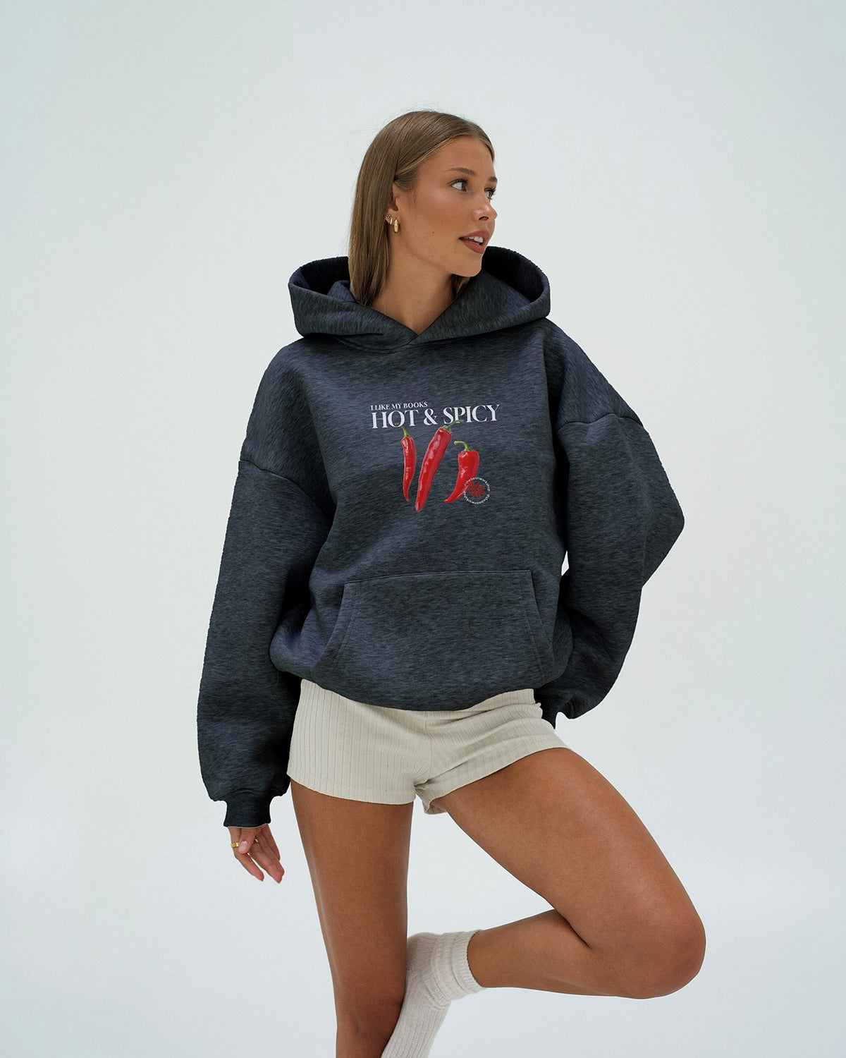Kadın Oversize Sweatshirt Hoodie Hot & Spicy Baskılı Füme Melanj – Kapüşonlu, 3 İplik Şardonlu Polar