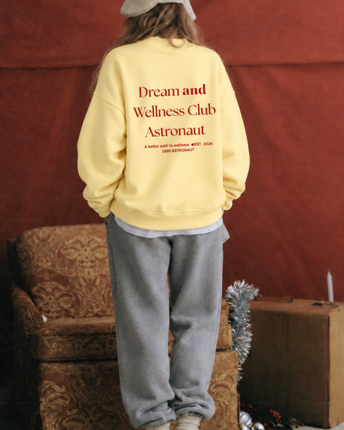Kadın Oversize Sweatshirt Wellness Baskılı Sarı – Bisiklet Yaka, 3 İplik Şardonlu Polar, Düşük Omuz