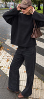 Kadın Relaxed Fit Sweatshirt Basic Siyah – Bisiklet Yaka, 3 İplik Şardonsuz, Düşük Omuz, Geniş Kol
