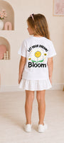 Kız Çocuk Tişört Let Your Dreams Bloom Baskılı Beyaz – Bisiklet Yaka, Rahat Kalıp, %100 Pamuk