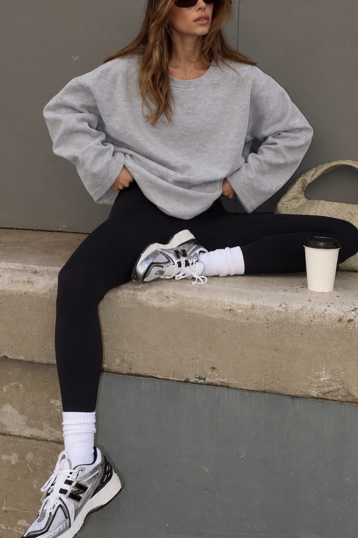 Kadın Relaxed Fit Sweatshirt Basic Gri Melanj – Bisiklet Yaka, 3 İplik Şardonsuz, Düşük Omuz