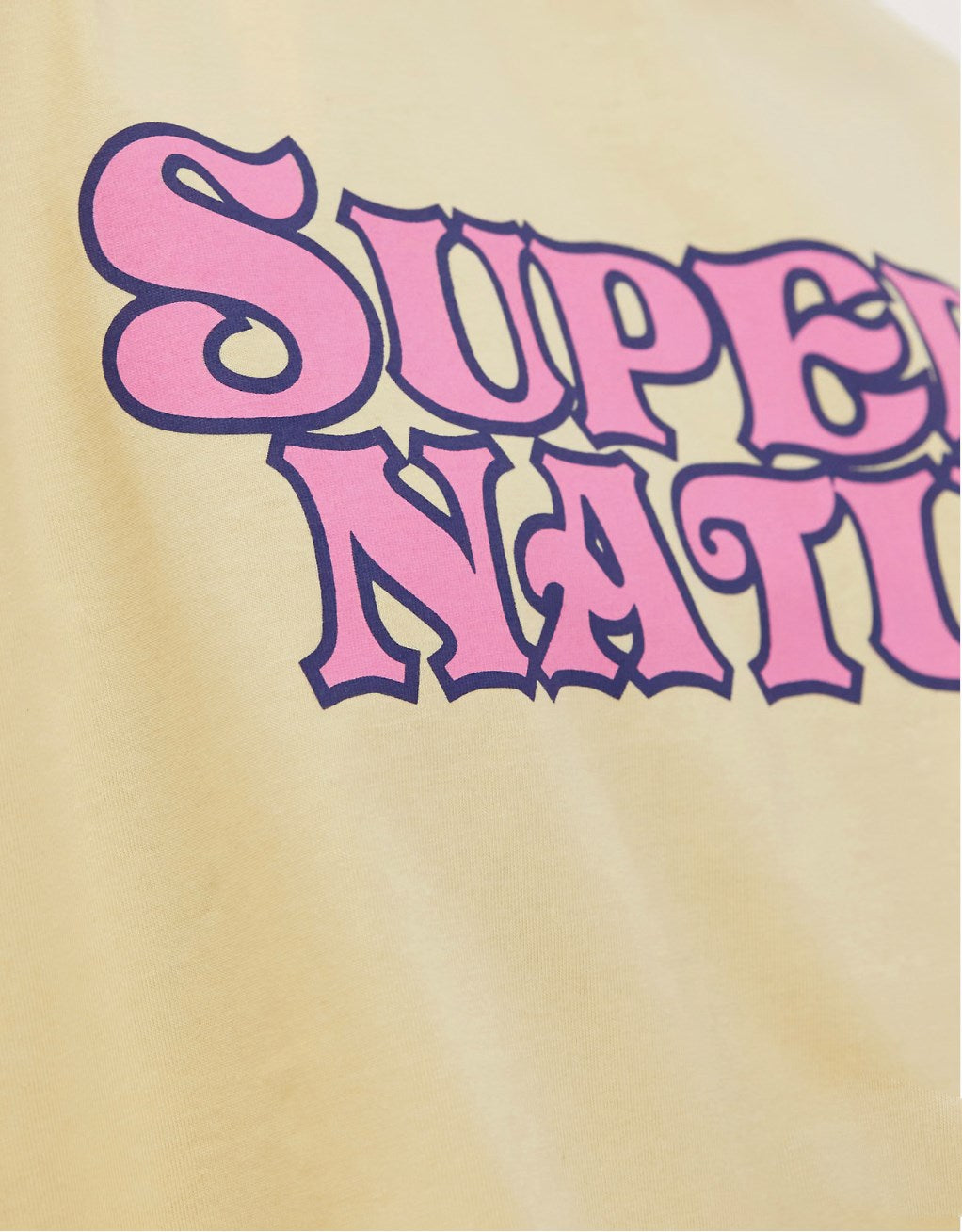 Kadın Oversize Tişört – Pembe Yazı Baskılı Super Nature Tasarım