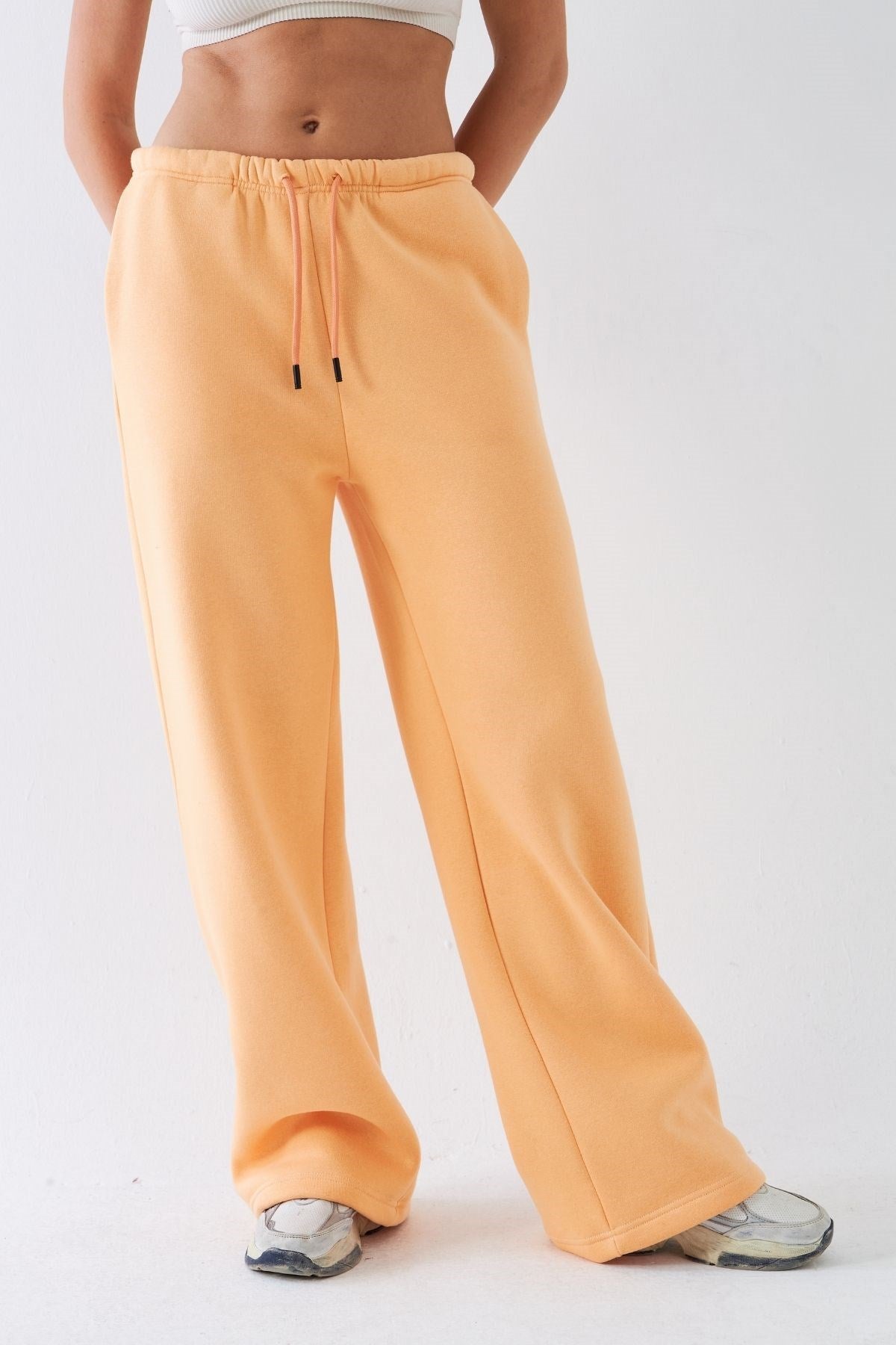 Oversize Unisex Eşofman Altı Turuncu – 3 İplik Şardonlu, Bol Paça, Cepli, Modern Rahat Kesim