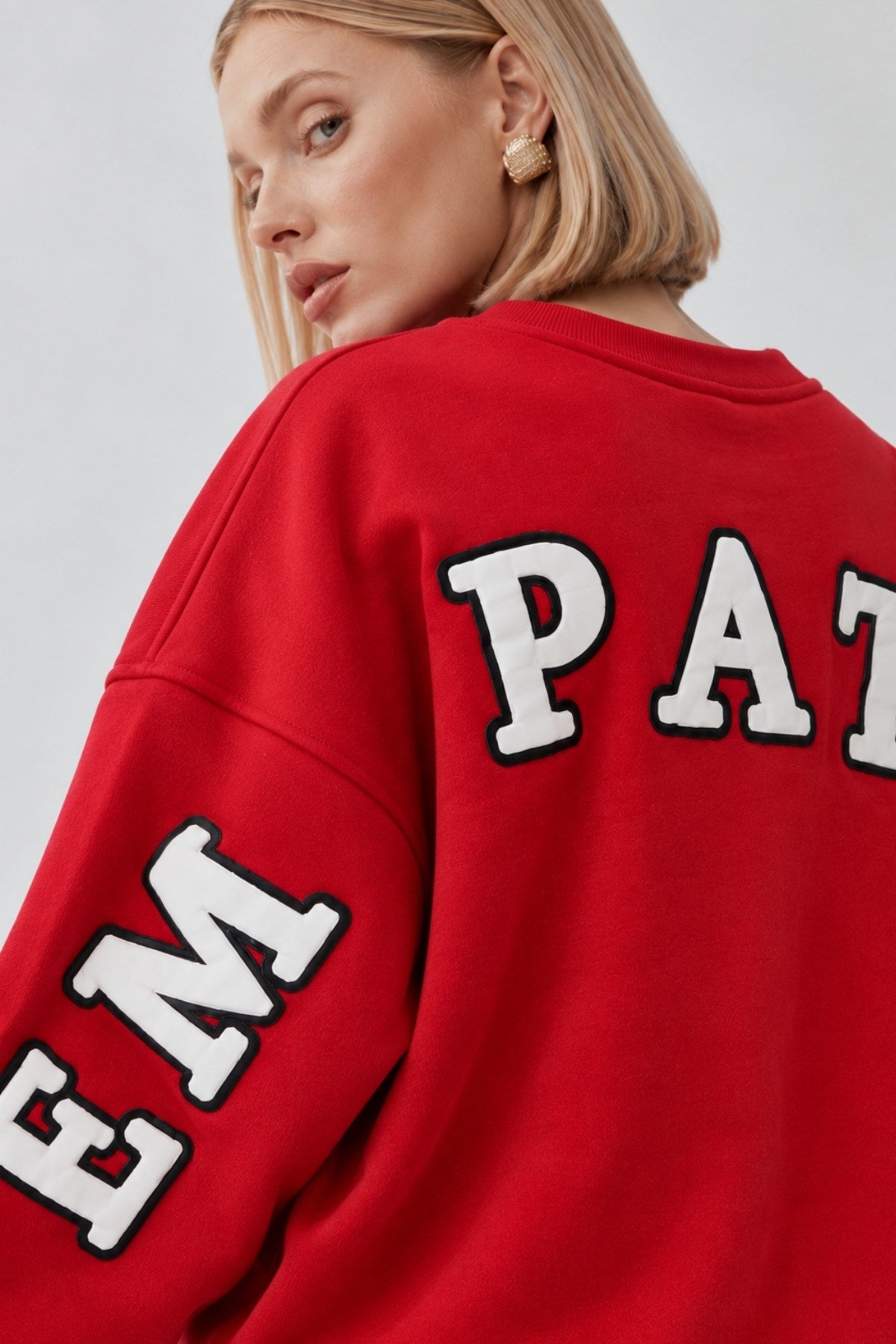Kadın Oversize Sweatshirt Empathy 3D Baskılı Kırmızı – Bisiklet Yaka, 3 İplik Şardonlu Polar