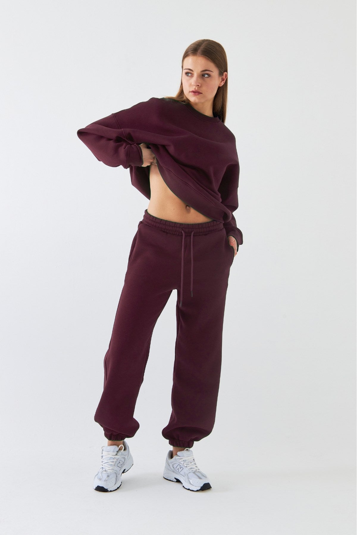 Unisex Oversize Eşofman Takımı Basic Bordo – Bisiklet Yaka, Lastikli Paça, 3 İplik Şardonlu Polar