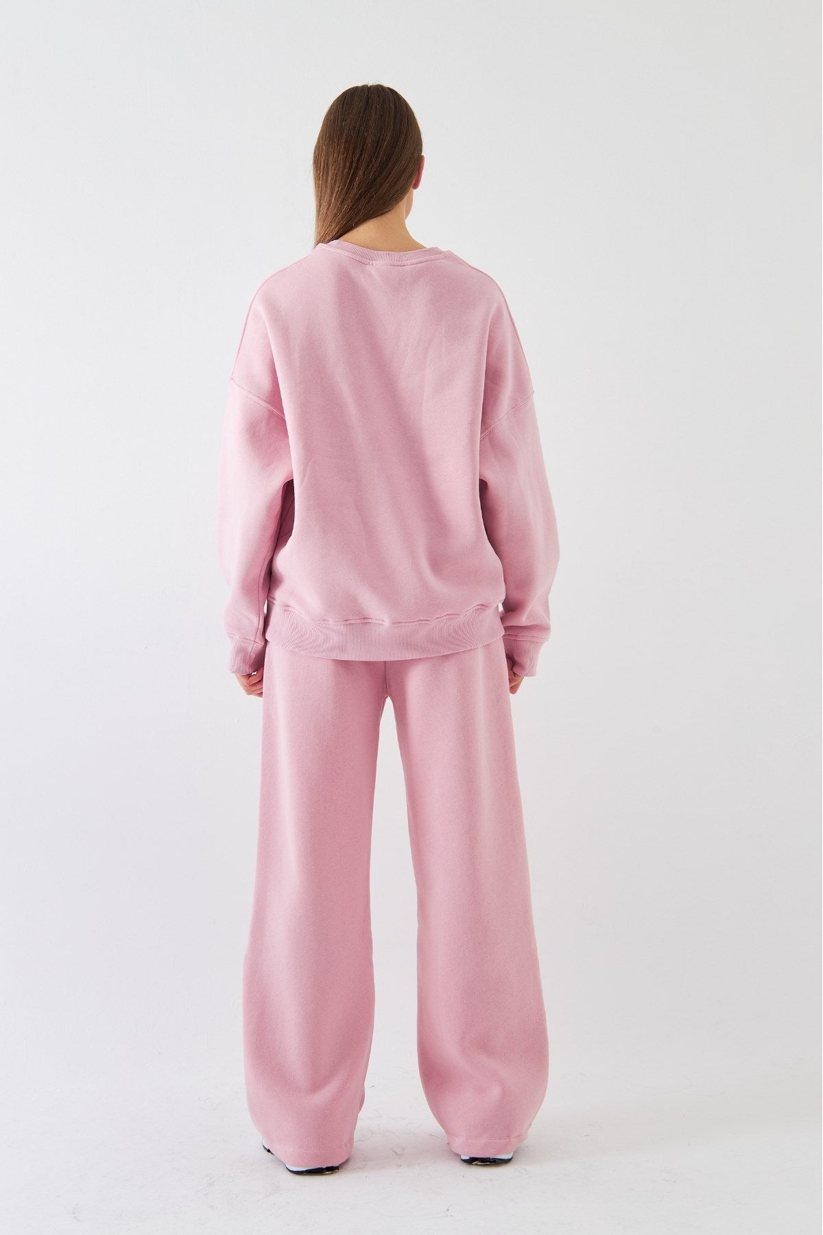 Unisex Oversize Eşofman Takımı Basic Pembe – Bisiklet Yaka, Boru Paça, 3 İplik Şardonlu Polar