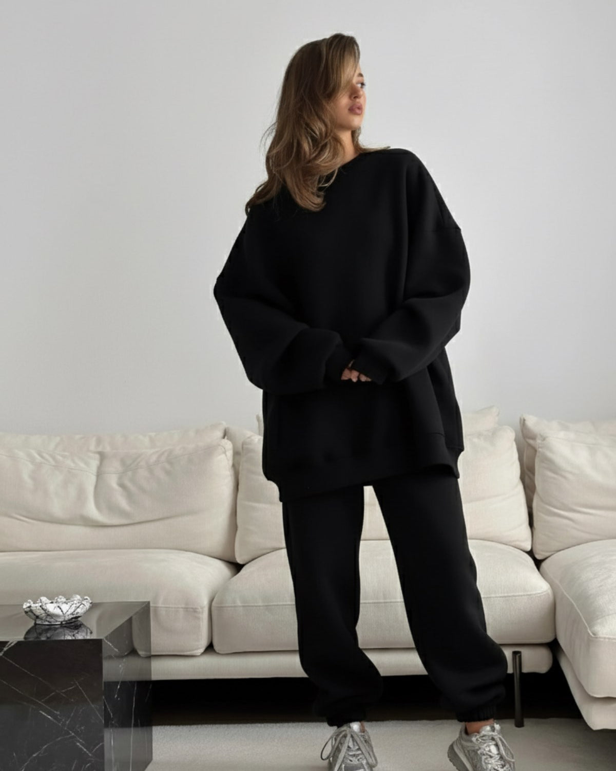 Kadın Oversize Sweat Elbise Eşofman Takımı Basic Siyah – Bisiklet Yaka, Lastikli Paça, 3 İplik Polar