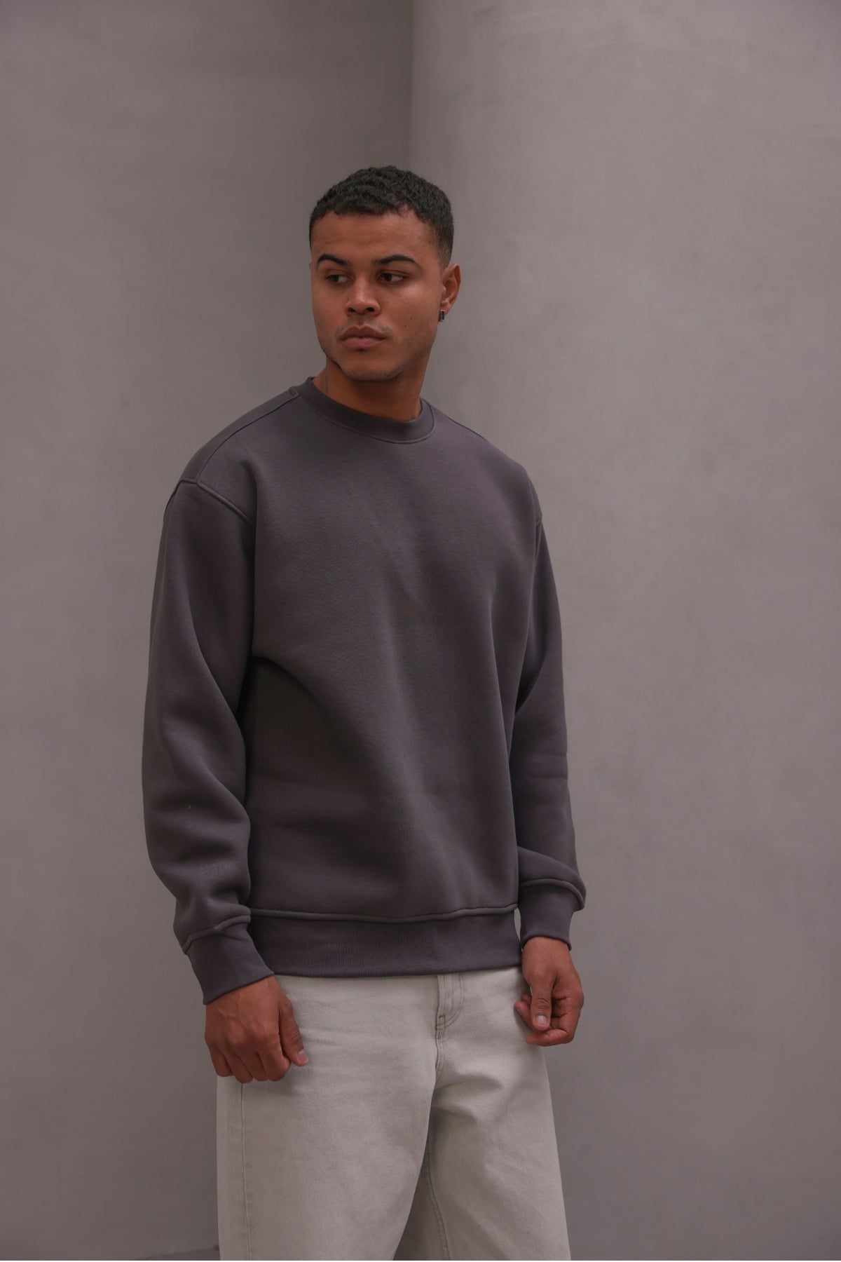 Erkek Oversize Sweatshirt Basic Füme – Bisiklet Yaka, 3 İplik Şardonlu Polar