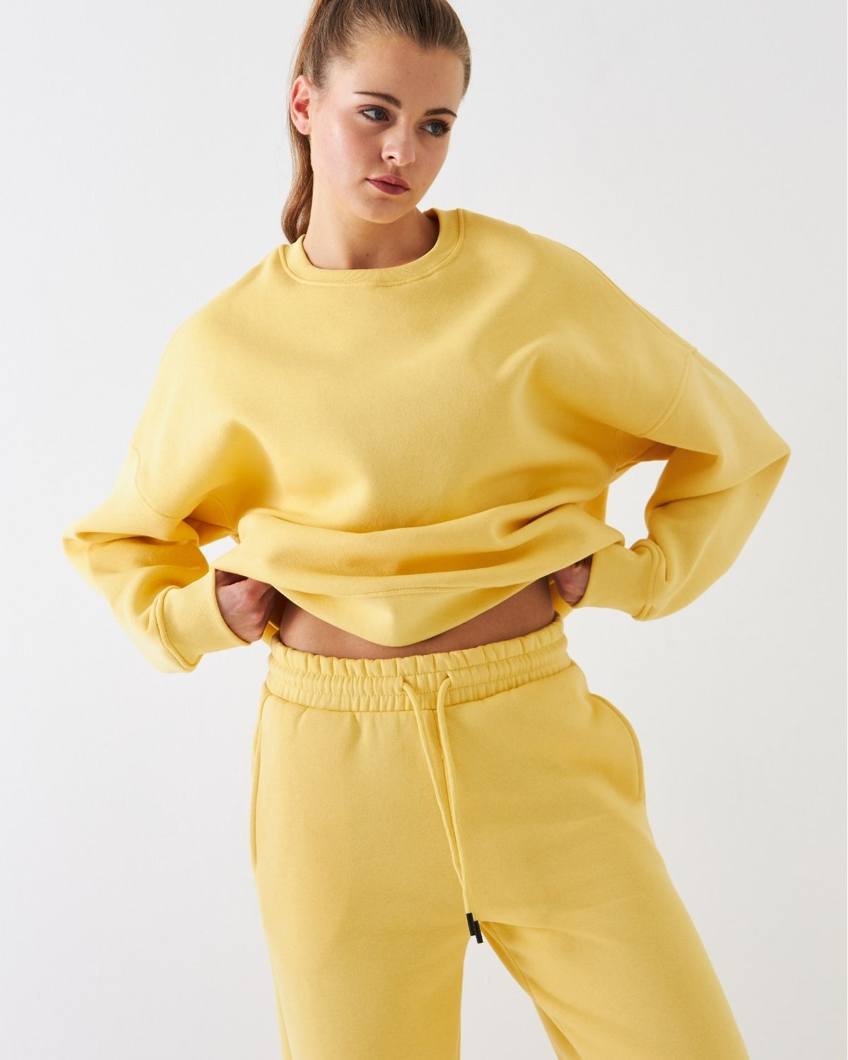 Unisex Oversize Sweatshirt Basic Sarı – Bisiklet Yaka, 3 İplik Şardonlu Polar