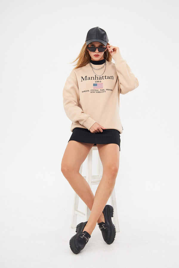 Bisiklet Yaka İçi Polar Manhattan 1984 Yazı Baskılı Bej Oversize Sweatshirt