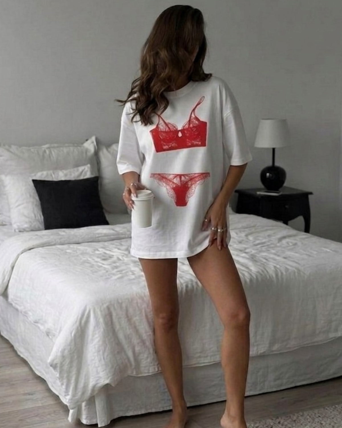 Kadın Double Oversize Rouge Intimates Baskılı Beyaz – Bisiklet Yaka, Rahat Kalıp, %100 Pamuk