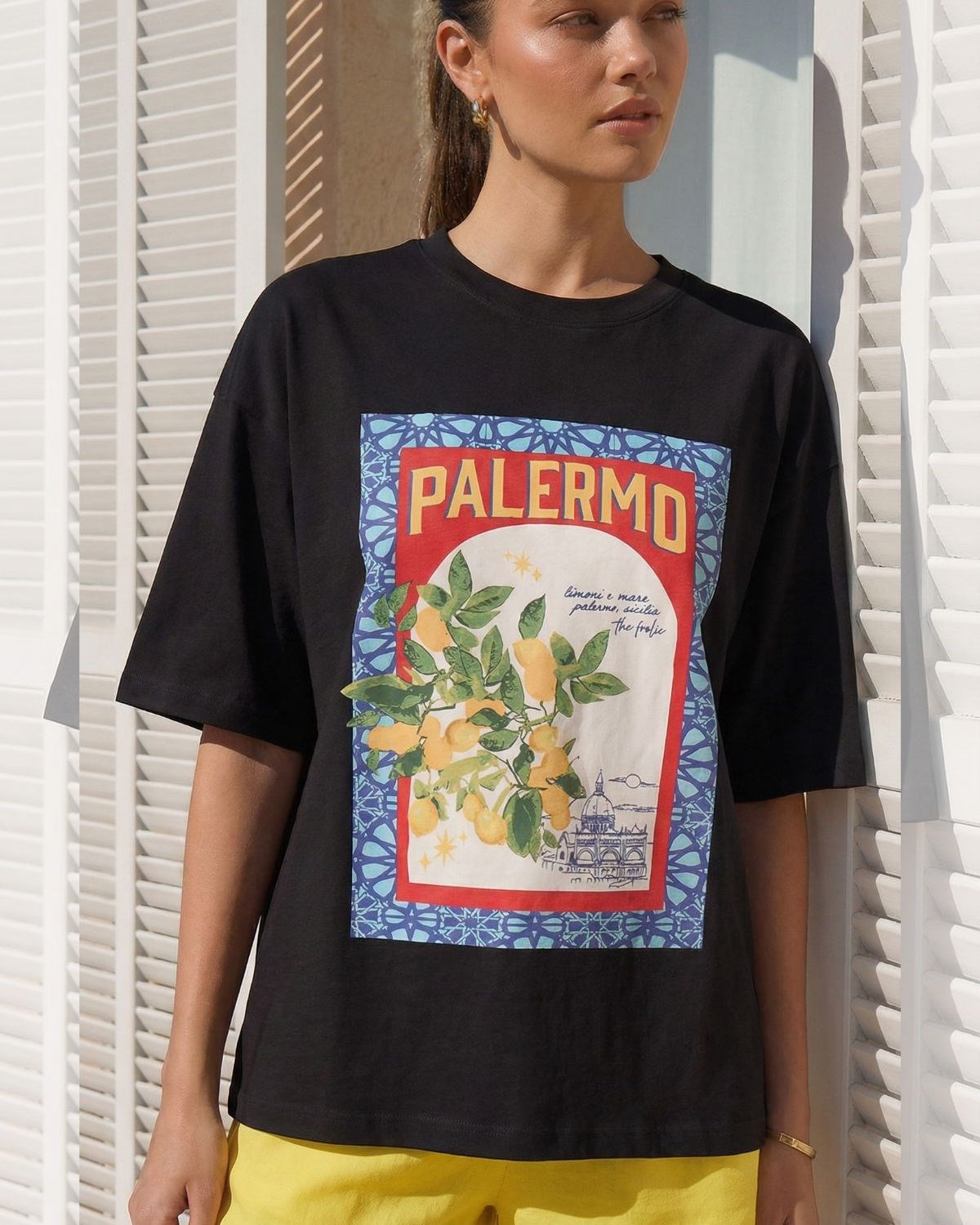 Kadın Oversize Tişört Palermo Lemon Baskılı Siyah – Bisiklet Yaka, Rahat Kalıp, %100 Pamuk