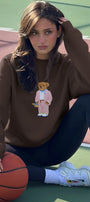 Kadın Oversize Sweatshirt Pink Suit Bear Baskılı Kahverengi – Bisiklet Yaka, 3 İplik Şardonlu Polar