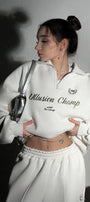 Kadın Oversize Sweatshirt Illusion Champ Baskılı Beyaz – Yarım Fermuarlı, 3 İplik Şardonlu Polar
