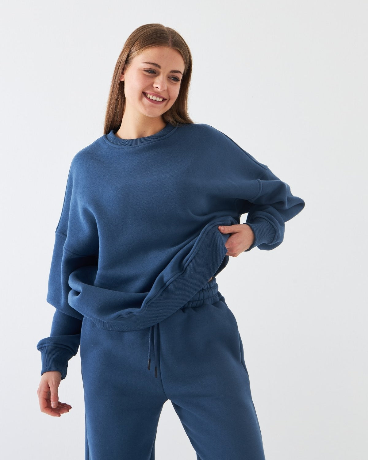 Unisex Oversize Eşofman Takımı Basic Marine – Bisiklet Yaka, Lastikli Paça, 3 İplik Şardonlu Polar